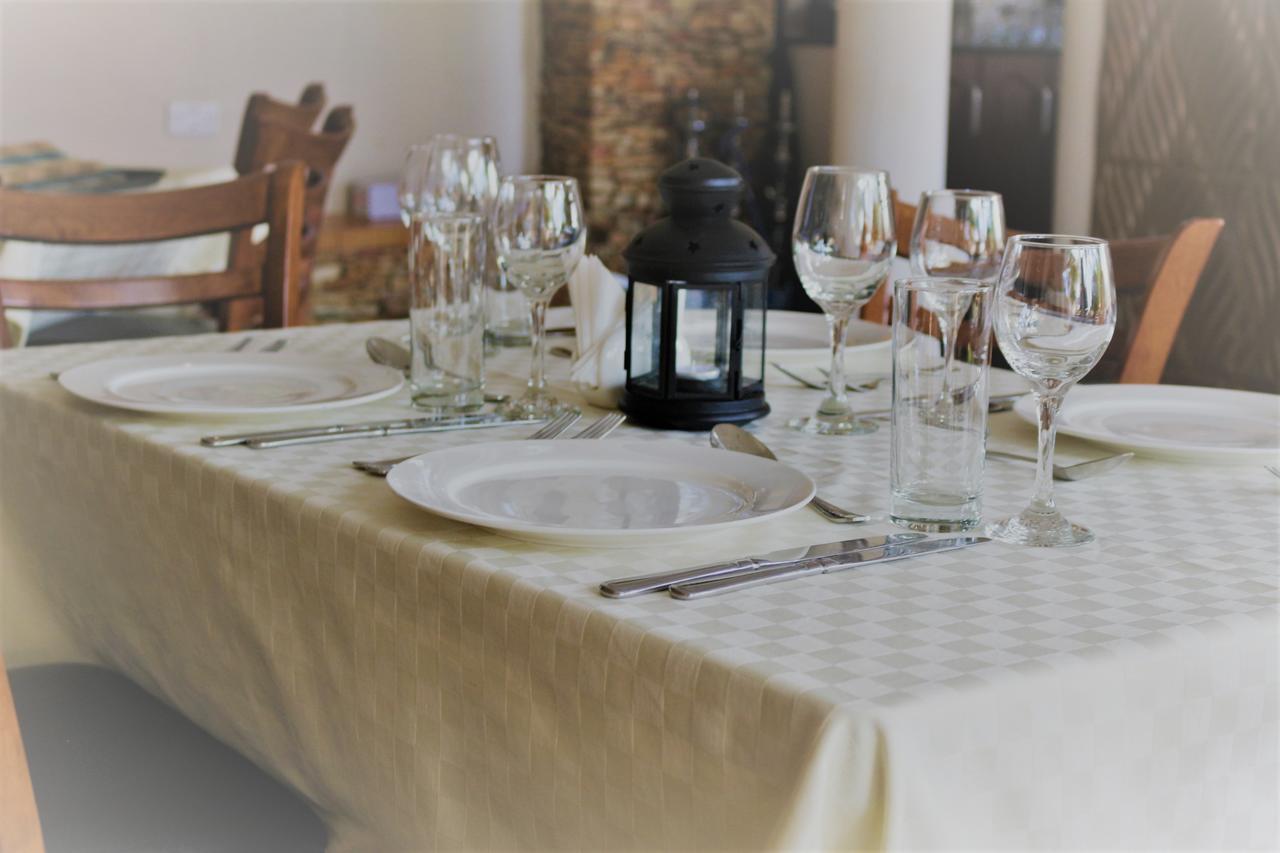 Ivory Castle Limited Hotel Кампала Екстериор снимка
