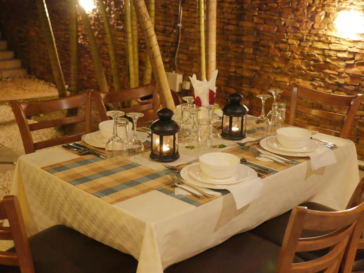 Ivory Castle Limited Hotel Кампала Екстериор снимка